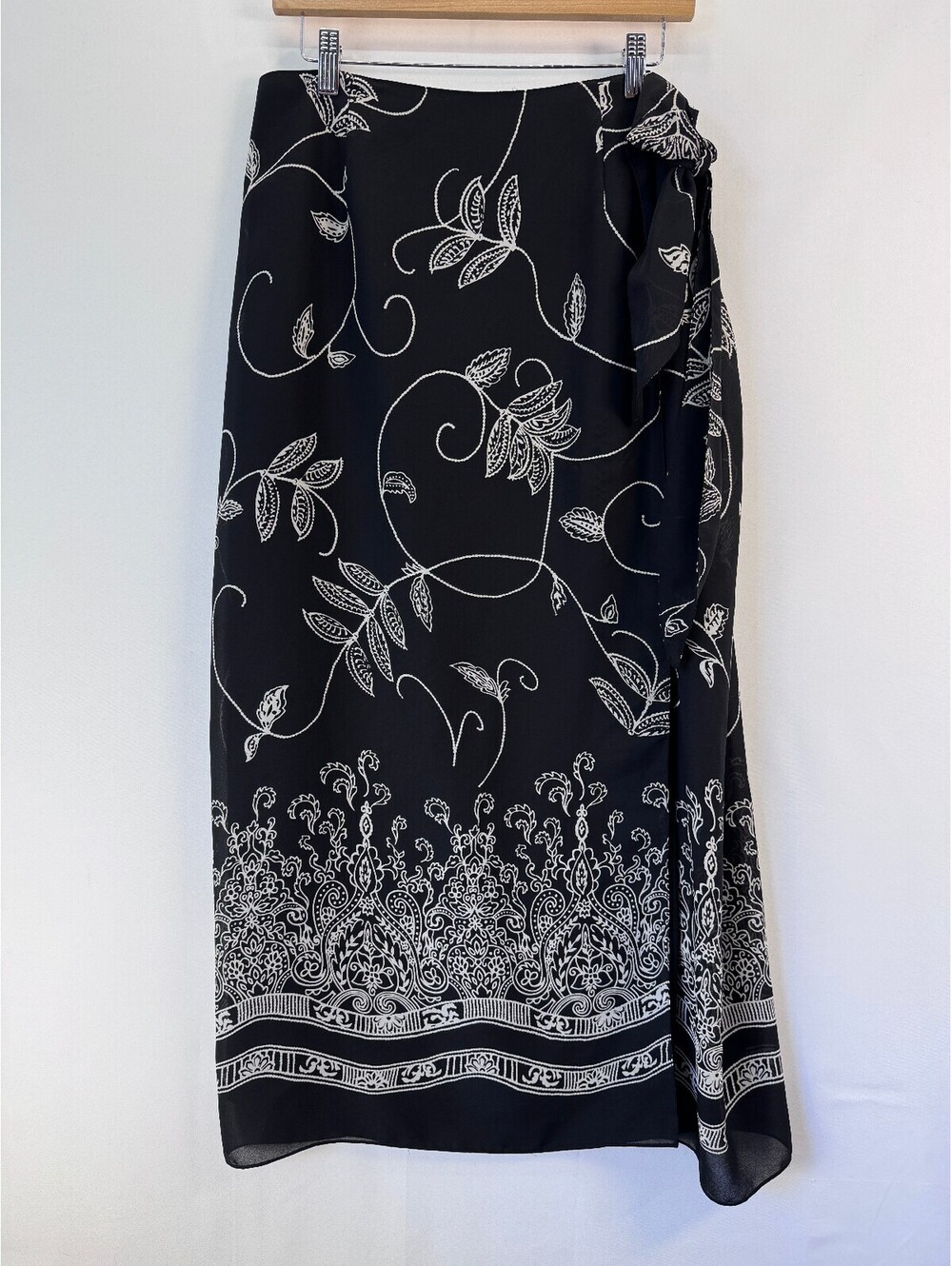 Vintage Herman Geist Black White Floral Wrap Maxi Skirt Boho Whimsigoth Womens M